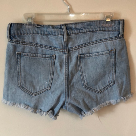 Old Navy Jean shorts - Picture 2 of 4